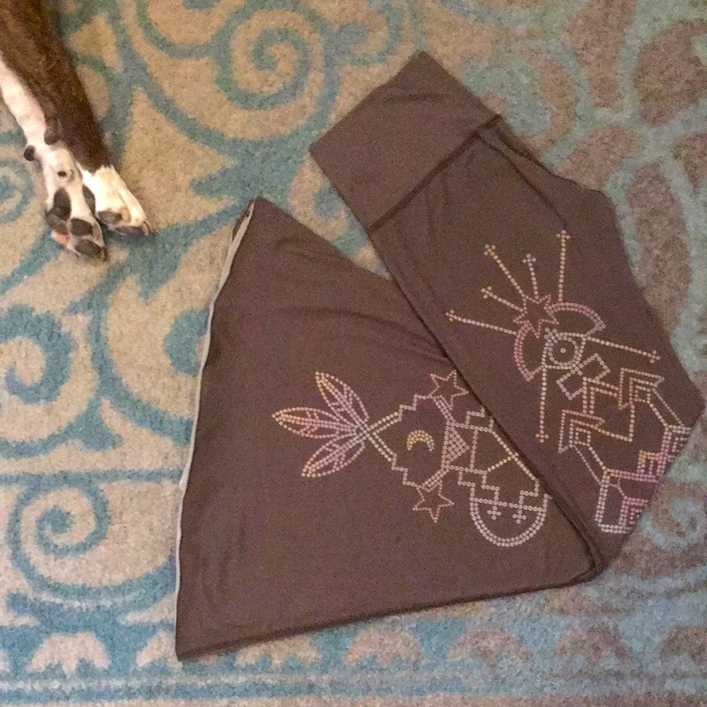 TEEKI Seven Crowns Bellbottoms 🌟 Size Medium